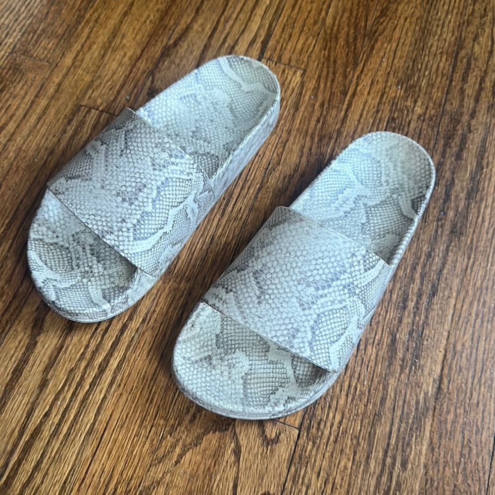 Snake print slides